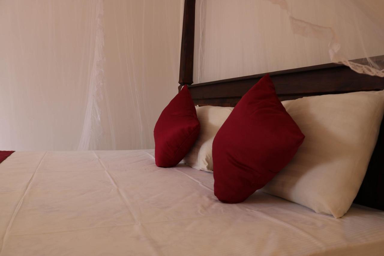 Masith Guest House ウナワトゥナ エクステリア 写真